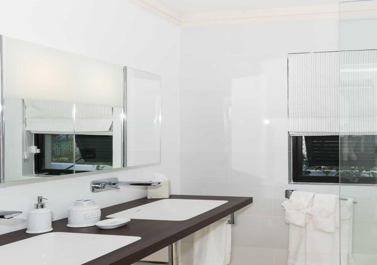 Mirador Barbados By Mc Luxury Rentals 圣詹姆斯 外观 照片